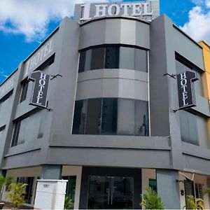 1 Hotel Kuchai Lama